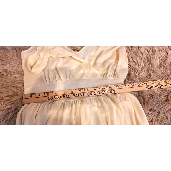 Vanity Fair Ladies Yellow Vintage Nightgown - Picture 9 of 10
